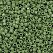 Miyuki kralen 11/0 delica's Opaque avocado green