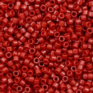 Miyuki kralen 11/0 delica's Duracoat opaque dyed jujube red