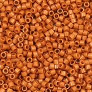 Miyuki kralen 11/0 delica's Duracoat opaque dyed persimmon brown DB-2108