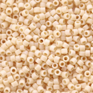 Miyuki kralen 11/0 delica's Opaque matte antique beige DB-353