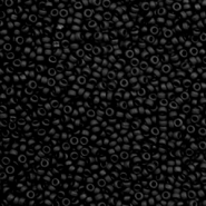 Miyuki 15/0 rocailles Opaque matte black 15-401f