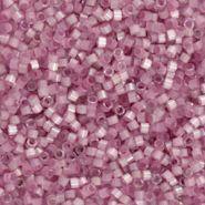 Miyuki kralen 11/0 delica's Silk satin dyed orchid silk rose DB-1806