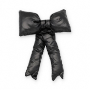 Statement hangers bow Black