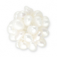 Zoetwaterparels clustered Natural white