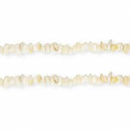 Schelp kralen chipstone Natural white