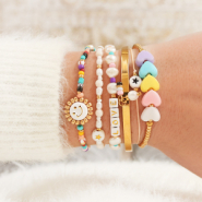Inspiratiesets Armbanden maken met acryl letterkralen en zoetwaterparels