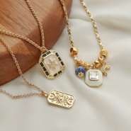 Inspiratiesets Inspiratie voor kettingen met brass metalen bedels en kralen met zirkonia