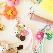 Nieuw 02-06-2025 Trendy sleutelhanger elementen