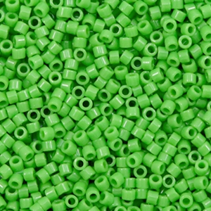 Miyuki kralen 11/0 delica's Opaque green