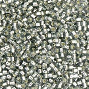Miyuki kralen 11/0 delica's Silverlined light gray DB-48
