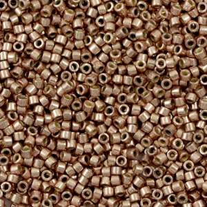 Miyuki kralen 11/0 delica's Duracoat galvanized champagne DB-2504