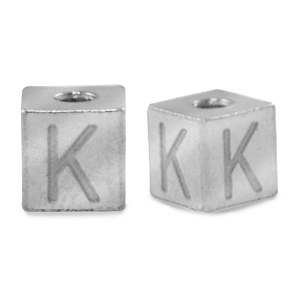 Kralen van stainless steel Roestvrij staal (RVS) letter K Zilver