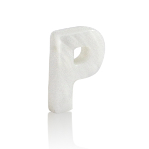 Schelp hanger special letter P White (natuurlijke kleur)