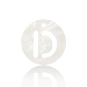 Schelp hanger special letter D White (natuurlijke kleur)