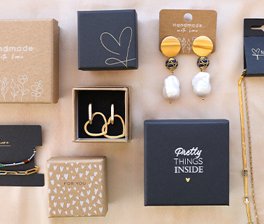 Verpakkingsmateriaal en sieraadzakjes