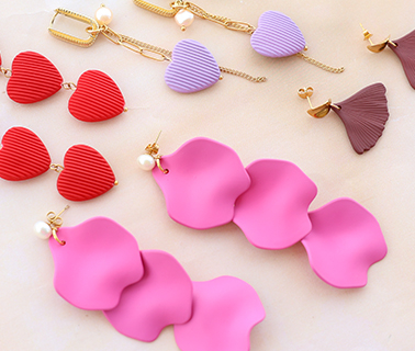 Just arrived! Nieuwe collectie acryl kralen en bedels Just arrived! Nieuwe collectie acryl kralen en bedels