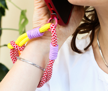 Trendy telefoonkoord en bevestiging