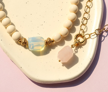 Prachtige collectie natuursteen kralen en hangers Prachtige collectie natuursteen kralen en hangers