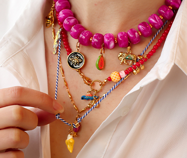 Stainless steel bedels met enamel