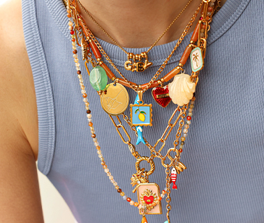 Nieuwe stainless steel bedels met enamel Nieuwe stainless steel bedels met enamel