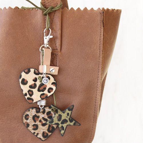  Sleutelhangers met imi leer hairy en stainless steel! Leopard is my favourite colour!