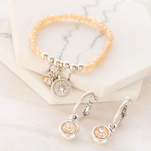 Handgemaakte Swarovski sieraden met schitterende rijgmaterialen