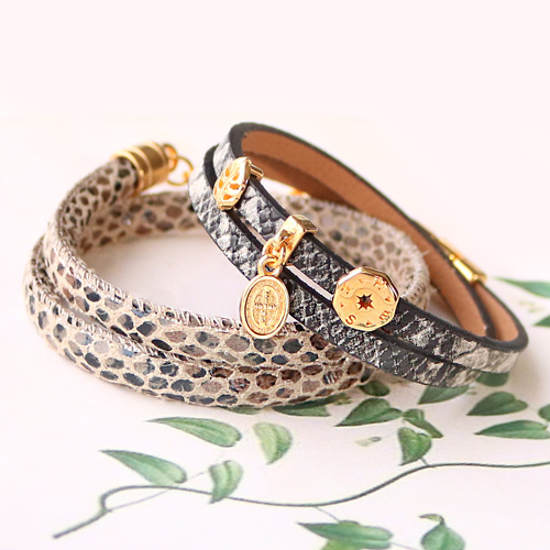 Armbanden met snake print!