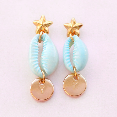 Zomerse sieraden met nieuwe kauri schelpjes, macram&eacute; draad en DQ leer