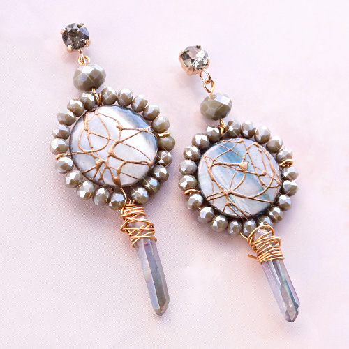 Maak je klaar voor zomerse sieraden met facetkralen en kleurrijke details