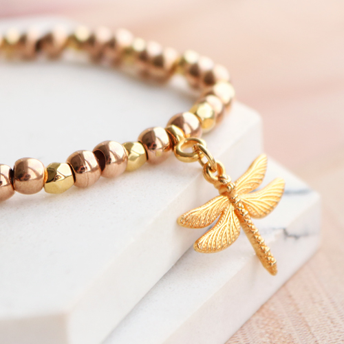 Bekijk hier hoe je de mooiste sieraden kunt maken met natuursteen kralen: