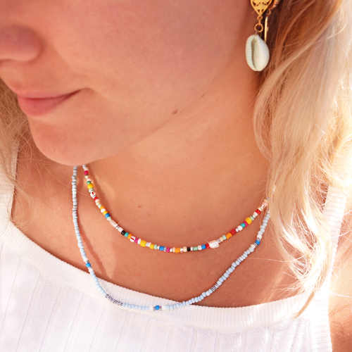 Met de nieuwe rocailles en Preciosa kralen maak je deze kettingen en armbanden: