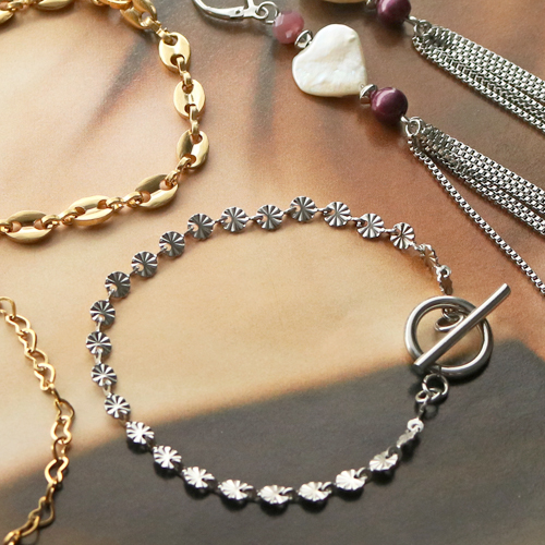 Met stainless steel jasseron maak je eenvoudig deze mooie sieraden: 