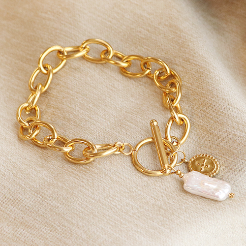 Maak een eyecatching sieraden set met zoetwaterparels, stainless steel jasseron en een robuuste sluiting.