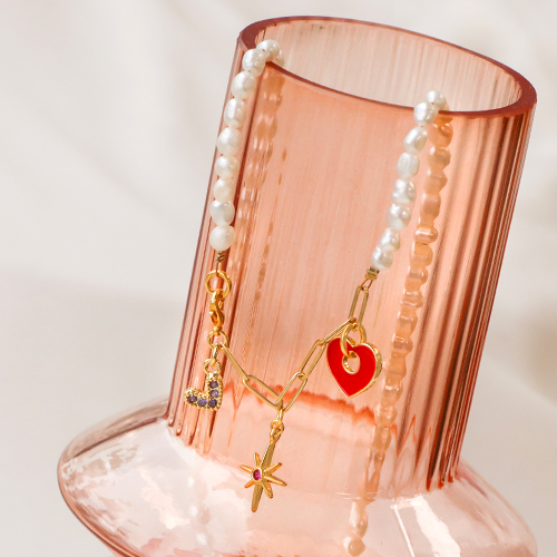 Aan de slag met kleurrijke brass metalen bedels en sloten