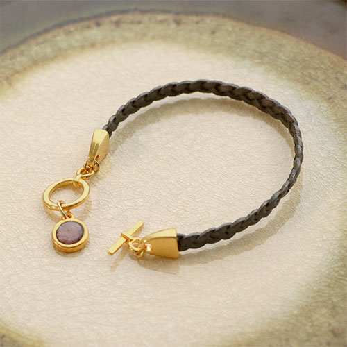 Gebruik deze leuke items voor je nieuwe armbanden collectie