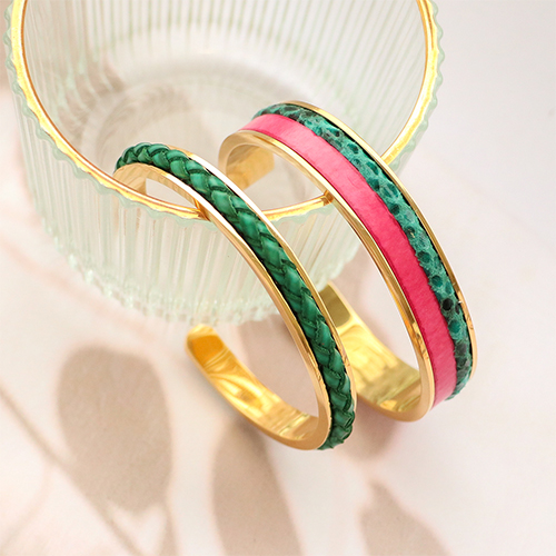 Zo verwerk je diverse imitatieleer en koord in accessoires