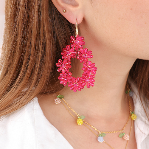 Zo verwerk je facet bloemen en berries in je collectie