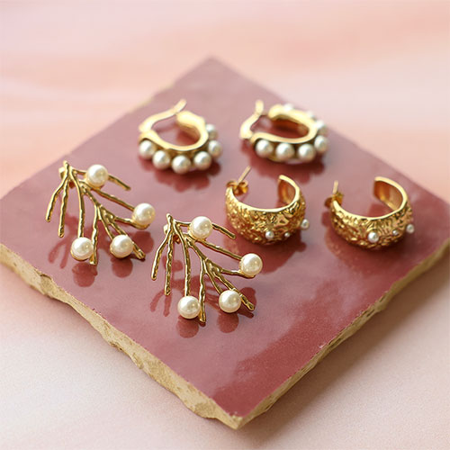 Zo presenteer je stainless steel  oorbellen en armbanden