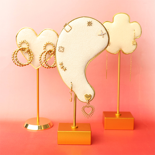 Nieuwe collectie prachtige sieraden displays