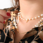 Super trendy sieraden met religieuze symbolen