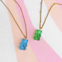 Vrolijke sieraden ontwerpen met gummy bear hanger
