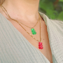 Vrolijke sieraden ontwerpen met gummy bear hanger