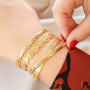 Zo presenteer je ready-to-wear bangle armbanden