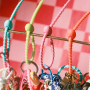 Mix en match onderdelen voor sleutelhangers en telefoonkoorden 