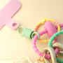 Mix en match onderdelen voor sleutelhangers en telefoonkoorden 
